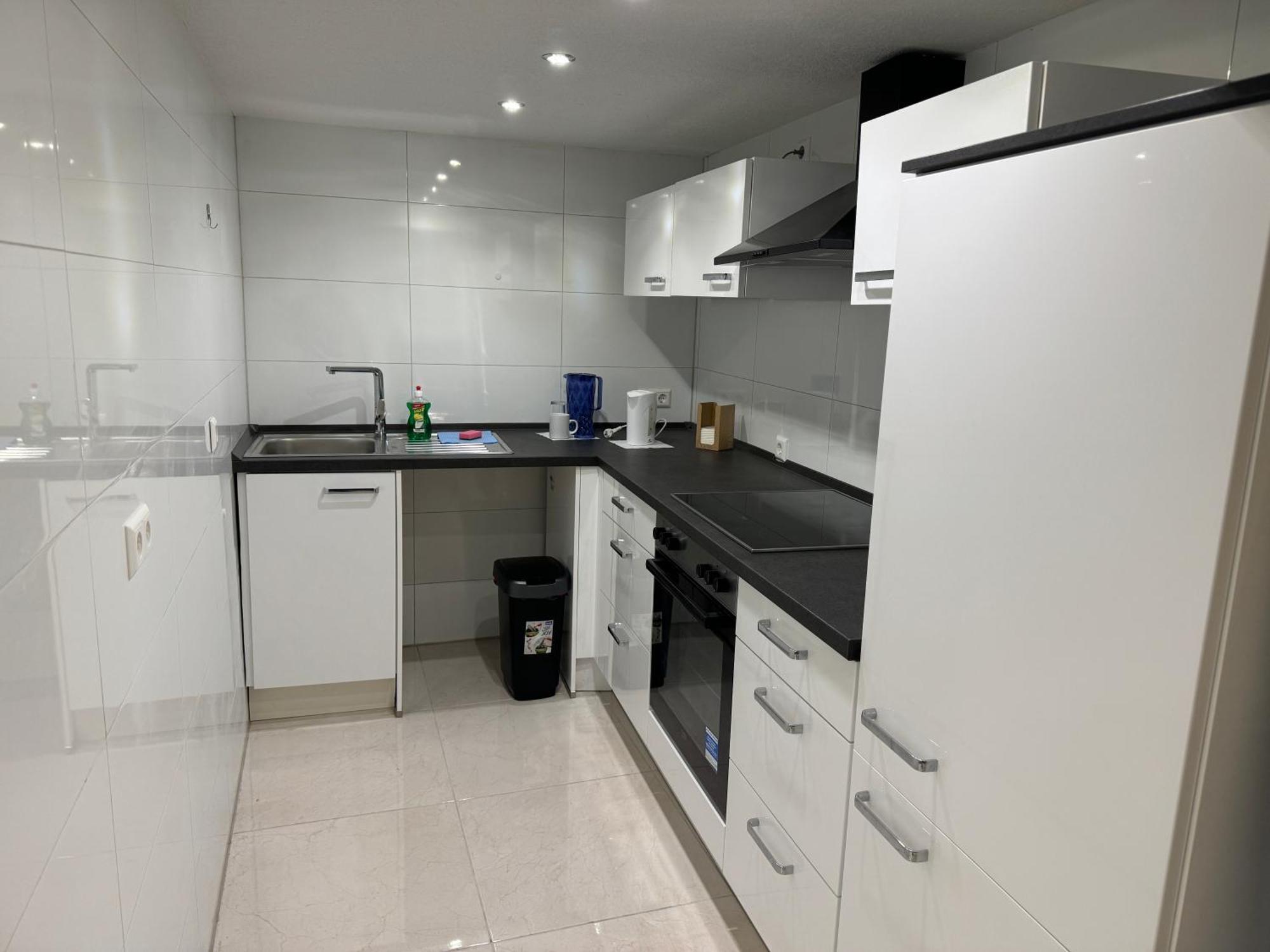 City Apartment Stadtwohnung Mit Kueche Und Netflix Nahe Bahnhof Sinsheim Exterior foto